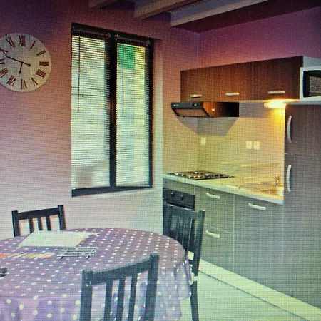 50 Metres De La Plage Apartament